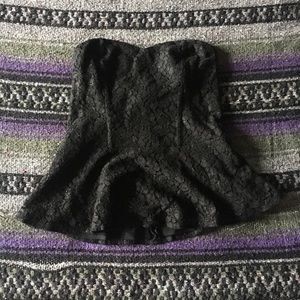 Express strapless top